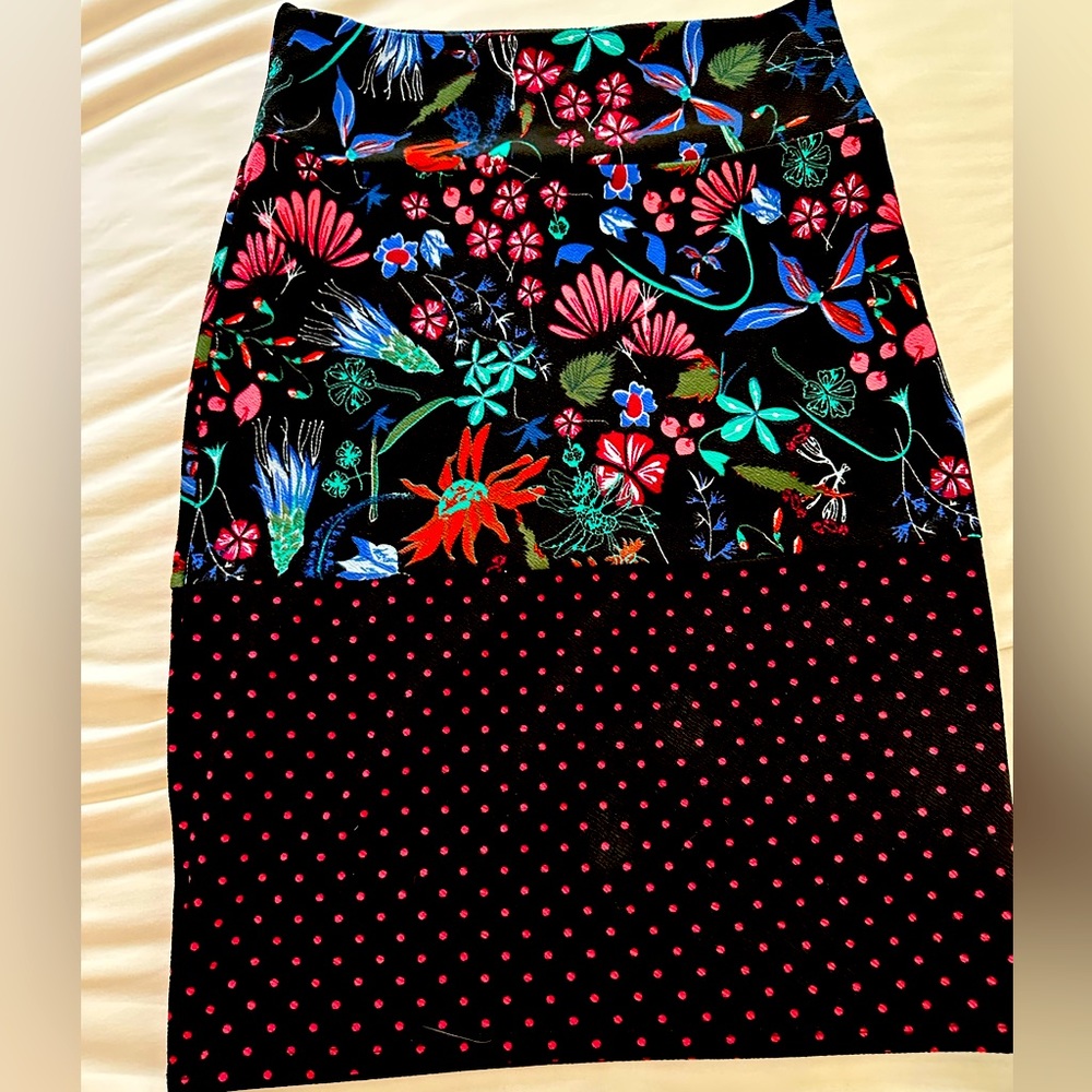 LuLaRue women’s skirt